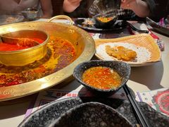 -哥老官重庆美蛙鱼头(龙湖杭州金沙天街店)