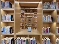 -漕河泾街道图书馆(漕河泾社区文化活动中心店)