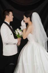 -苏菲亚婚纱摄影