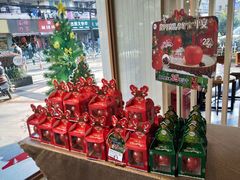 -85度C(生甜甜圈研究工坊·上海平凉店)