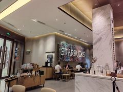 -星巴克臻选(深圳龙华红山天虹店)