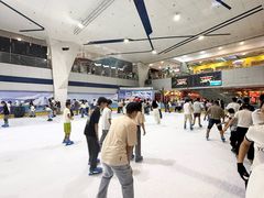 -正佳冰河湾真冰滑冰场