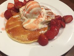 草莓pancake-Pancakes on the rocks(Darling Harbour)
