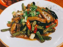 -柴窝堡22号辣子鸡·传承新疆菜