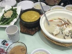-新大咀港式茶餐厅(宝山万达店)