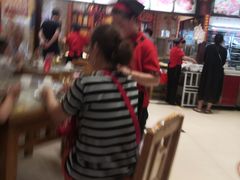 等位区-葛记焖饼(伏牛路店)