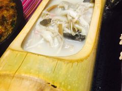 -香巴拉云南餐厅(华莱坞店)