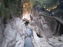 -鄣山大峡谷