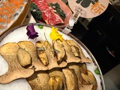 见手青-芸山季·云南山珍菌火锅(人民广场来福士店)