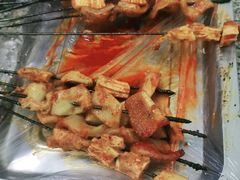 -马克力木手抓炕锅烤羊肉(盐湖一小区店)
