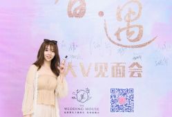 -甘井子区冠豪主题婚礼酒店宴会厅(机场店)