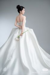 -雪中彩影婚纱摄影·微光艺术中心