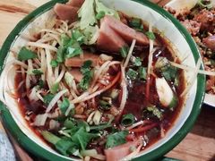 -拈签一笑黄牛肉辣卤串串