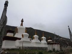 -比如骷髅墙景区