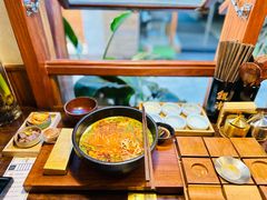 -银米·云南传统过桥米线(双廊黑金冠店)