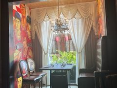 -河畔春天时尚餐厅