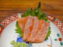 三文鱼刺身-信日本料理(信义坊店)