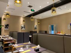 大堂-东来顺铜锅炭火涮肉(上地华联店)