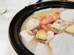 杂锦海鲜豆腐煲-闻见中国海南菜(K11店)