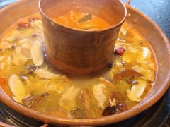 -菌自由丨野生菌火锅特色庭院餐厅(丽江古城店)