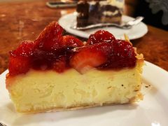 草莓奶酪蛋糕-凯宾美食廊Kempi Deli·凯宾斯基饭店(亮马桥路店)