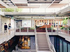 -ROAST coffee & eatery