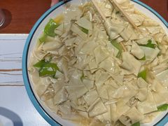 -经典老菜坊·开封灌汤包(火车站店)