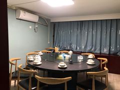包厢-老铁私房菜