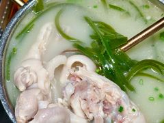 -何师烧烤Pro ·江湖川菜·小龙虾·精酿(太古里旗舰店)