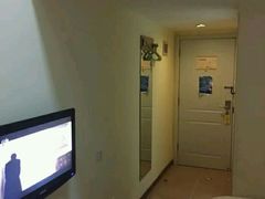 -如家酒店(上海陆家嘴东方明珠浦东大道地铁站店)