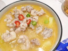 活閻羅跳水牛蛙-江湖情酸菜鱼(万菱汇店)