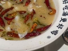 -江渔儿酸菜鱼(奥园广场金发购物中心店)