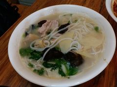 -桥香园云南过桥米线(金马碧鸡店)