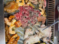 -阿亲家·韩式无限烤肉(花果园店)