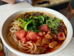 小锅米线-半山腰·云南菜(侨福芳草地店)