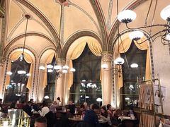 -中央咖啡馆