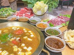 -顶顶汤火牛排火锅·经典铜锅涮肉