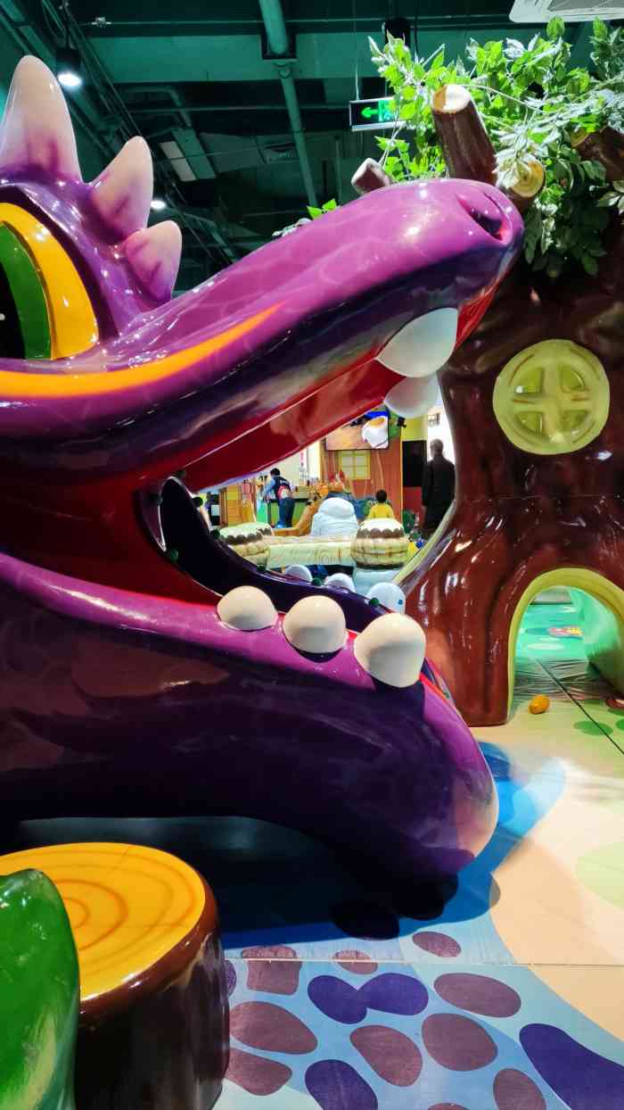 joypoliswonderforest环球港店