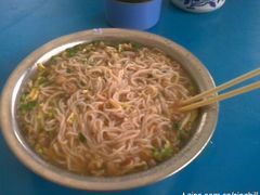 生榨米粉-万年昌传统榨粉店(蒲庙总店)