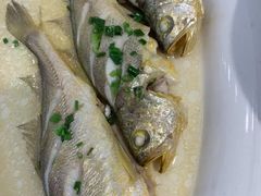 -沪华海鲜大酒楼(南汇店)