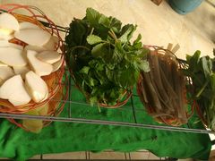 -阿婆情腊排骨火锅(金虹路店)