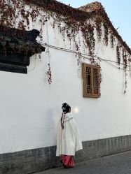 -梦回汉唐汉服旗袍体验馆(拙政园店)