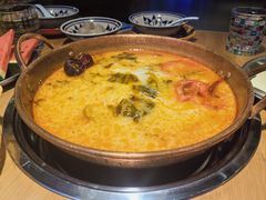 -洱火云南酸菜牛肉火锅(石景山当代商城店)