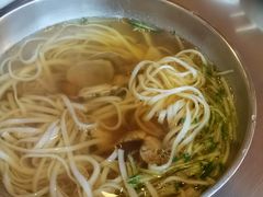 蚬子面-腾格勒烤羊腿