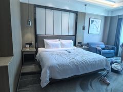 -华海酒店(茂名高铁站店)