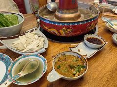 -毛辣果·贵州红酸汤牛肉火锅(西单店)