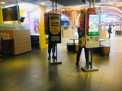 门面-麦当劳(城西银泰店)
