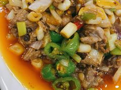 -鲁朗石锅城·松茸天麻石锅鸡