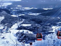-亚布力新体委滑雪场