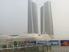 -南京眼步行桥
